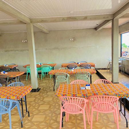 Jennabwa Lodge And Restaurant Freetown Exterior foto